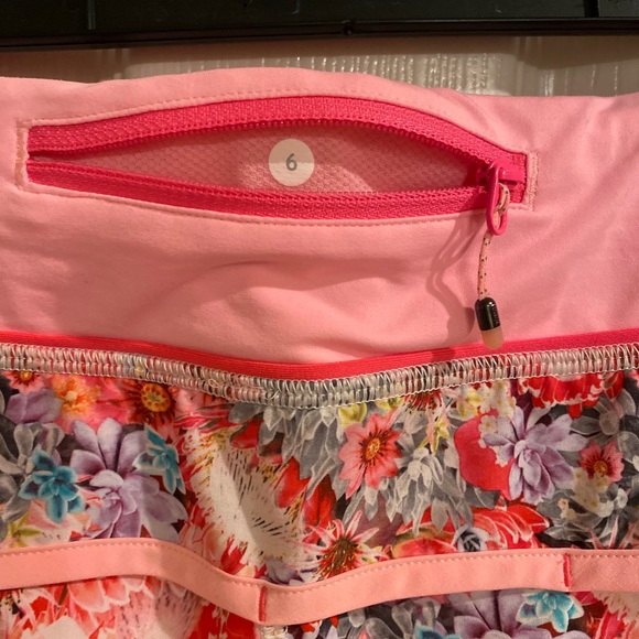 Lululemon Speed Short Flowabunga Bleached Coral 6 - Picture 4 of 7